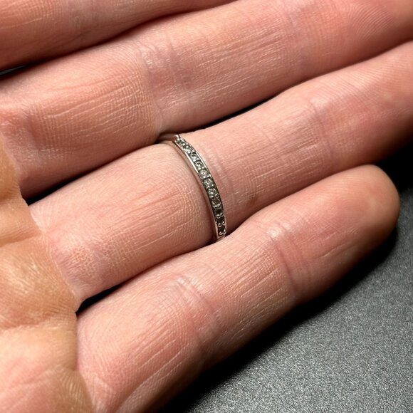VTG Sterling Silver 925 Cubic Zirconia Pave Set 2mm Band Ring Size 7.75 - Picture 5 of 10